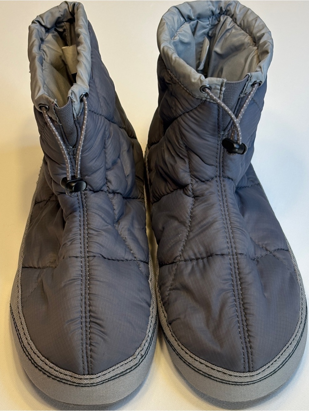 LL Bean Quilted Insulated Slippers - Gray - Traction Treads - Mens Womens Unisex